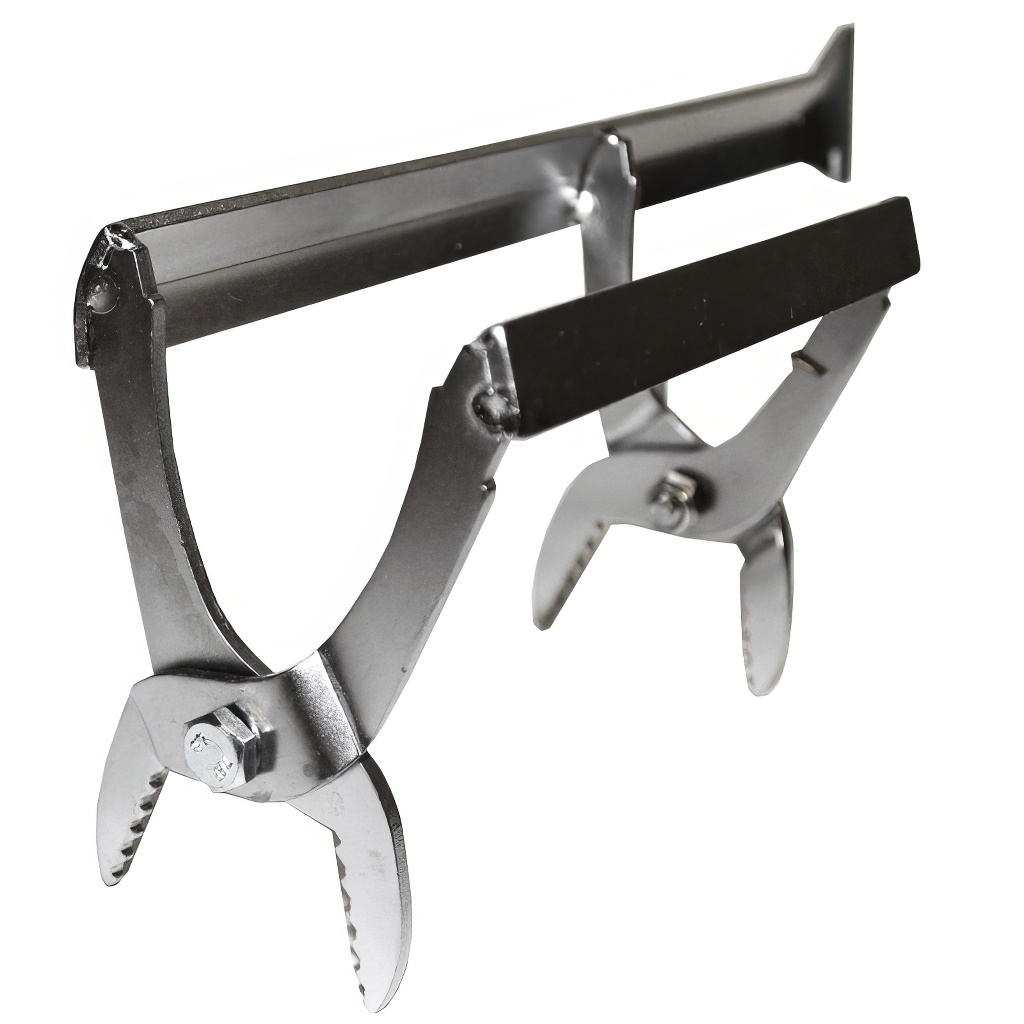 Combo frame grip with manipulation tool G