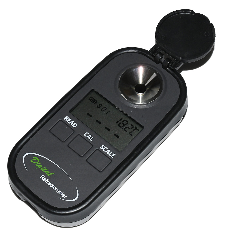 Digital honey refractometer
