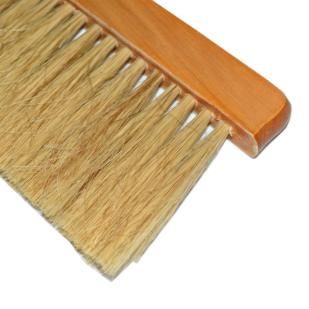 Bee brush with handle - natural brush