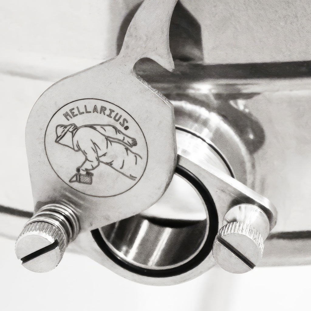 50 kg honey tank Mellarius MiniLine with stainless steel gate