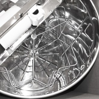 P64 Extractor 8 and 9 frames honey extractors: Honey Extractor Mellarius MaxiLine 9 ...
