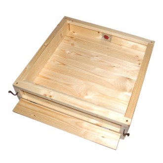 Wooden bottom board - Czechoslovak style