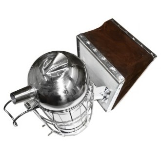 Stainless steel smoker with insert