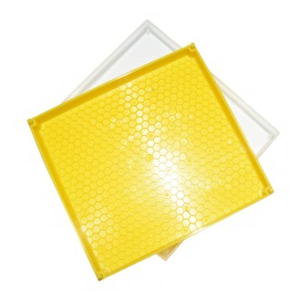 Jar with a lid for comb honey