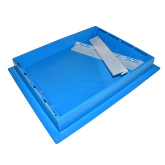 Langstroth feeder