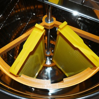 Mellarius MaxiLine D52 manual 3/9 P frame honey extractor