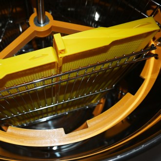 Mellarius MaxiLine D52 manual 3/9 P frame honey extractor