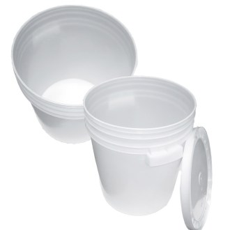 Massive plastic  bucket 40 kg