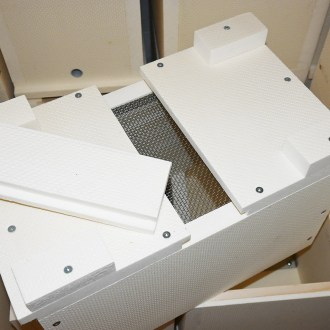 Styrofoam Langstroth JUMBO Nucleus Hive - 6 frames