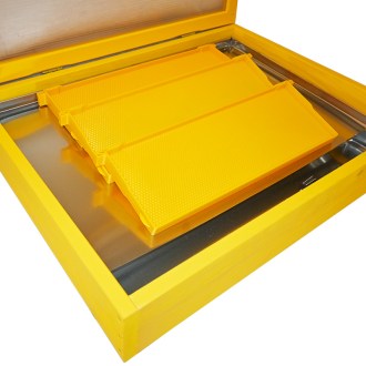 Galvanized solar wax melter for 2 frames