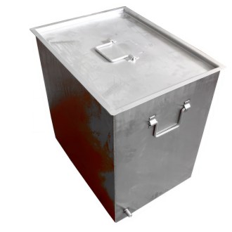 Wax melter with 2 steam generator