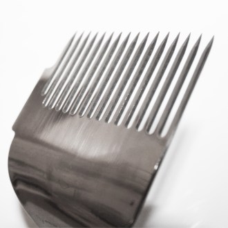 Stainless steel uncapping fork, 16 needles