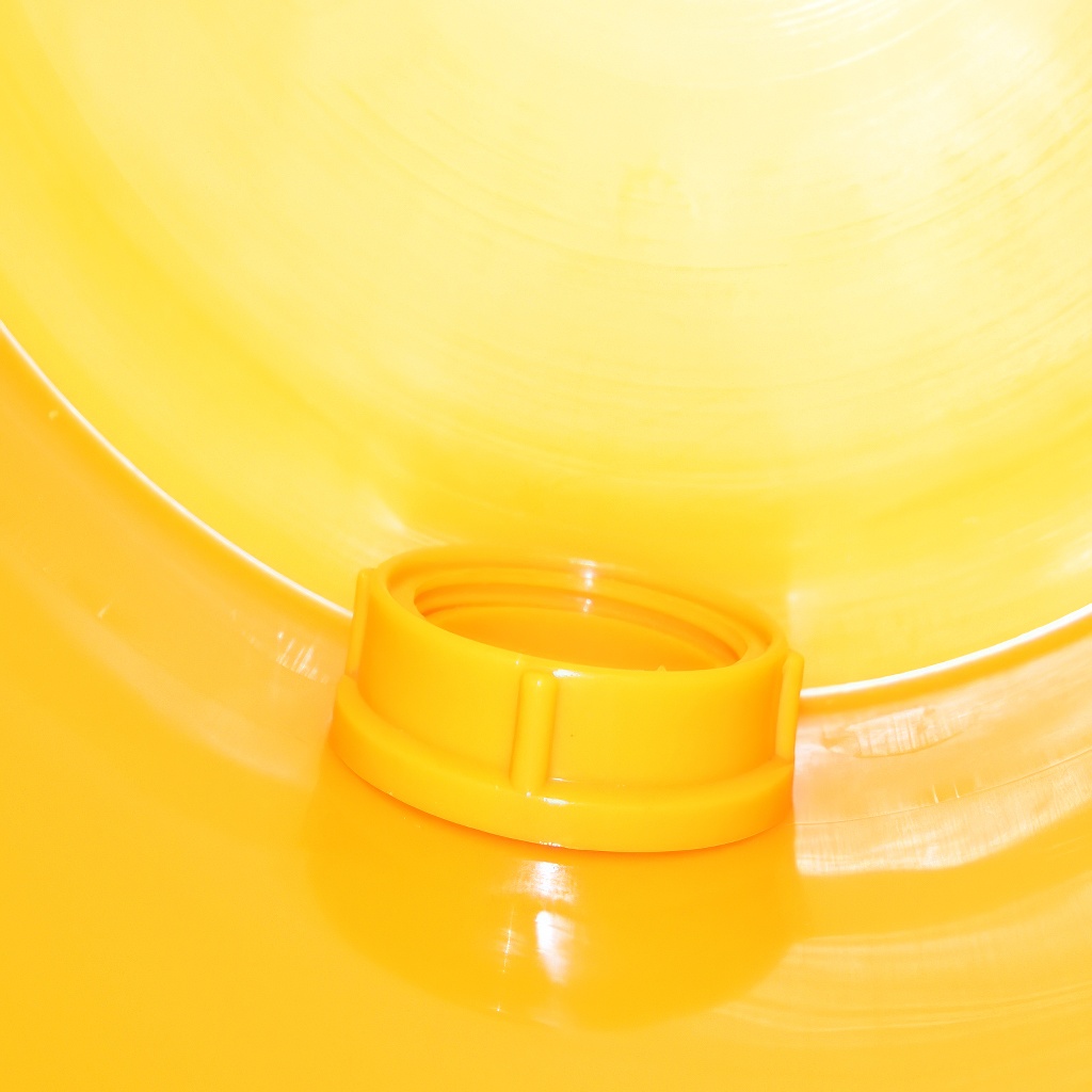 Honey tank 40 kg with valve - plastic