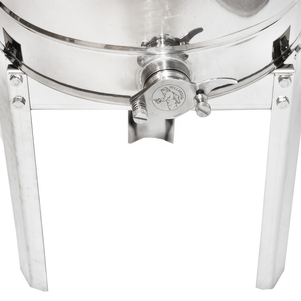 Stand for 100 kg honey tanks