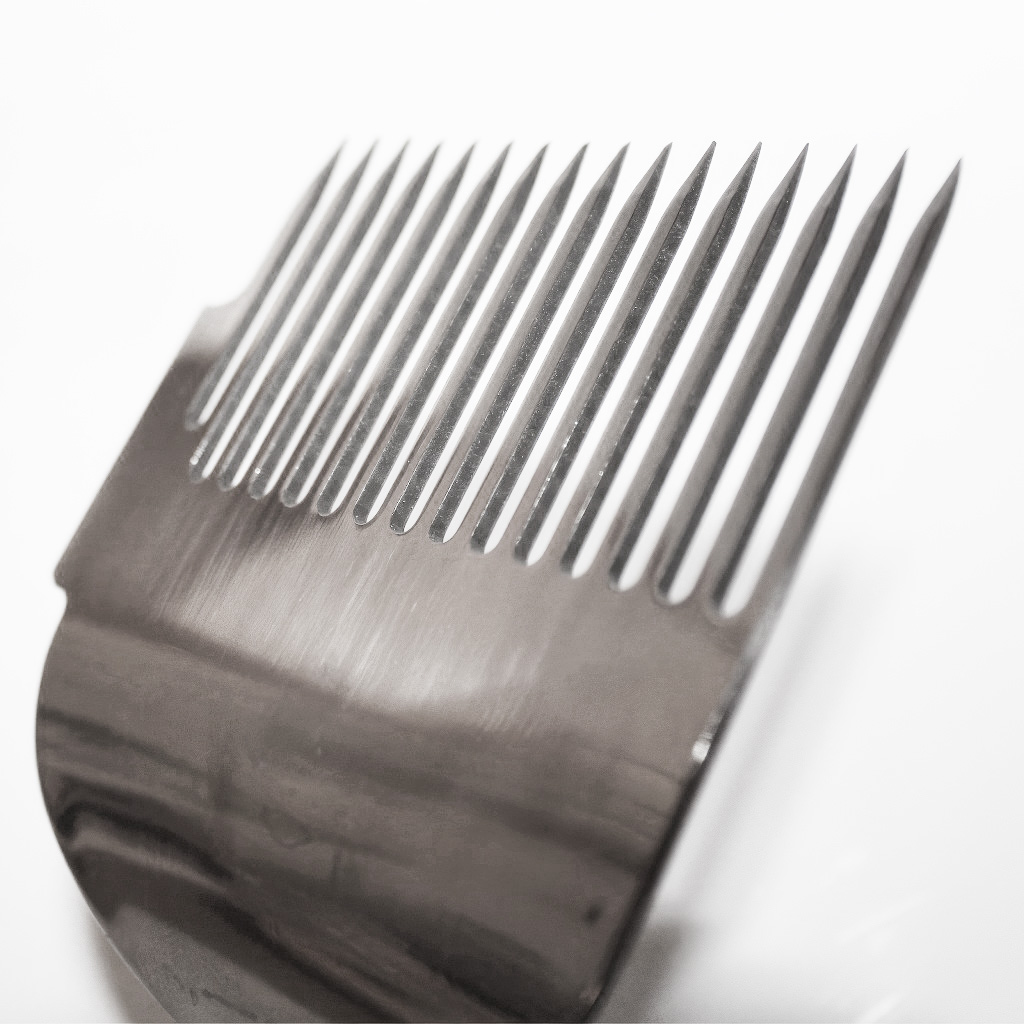Stainless steel uncapping fork, 16 needles